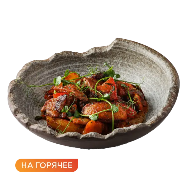 Изображение Жаркое из свиной грудинки с картофелем и томатами
