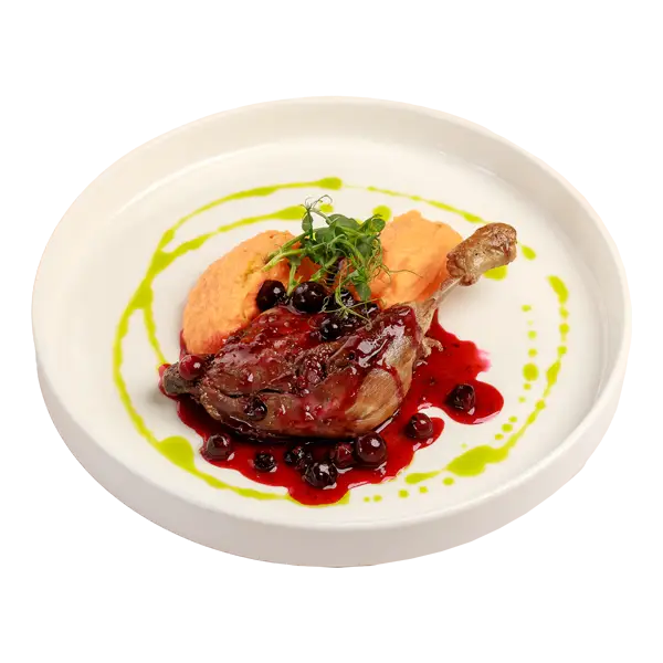 Изображение Утиная ножка конфи с морковным пюре