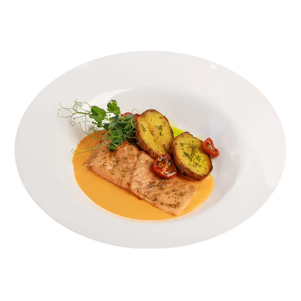 Изображение Стейк форели с печеным картофелем и сырным биском