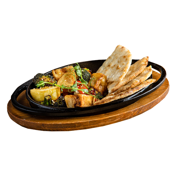 Печеные овощи с баклажаном и ореховым соусом