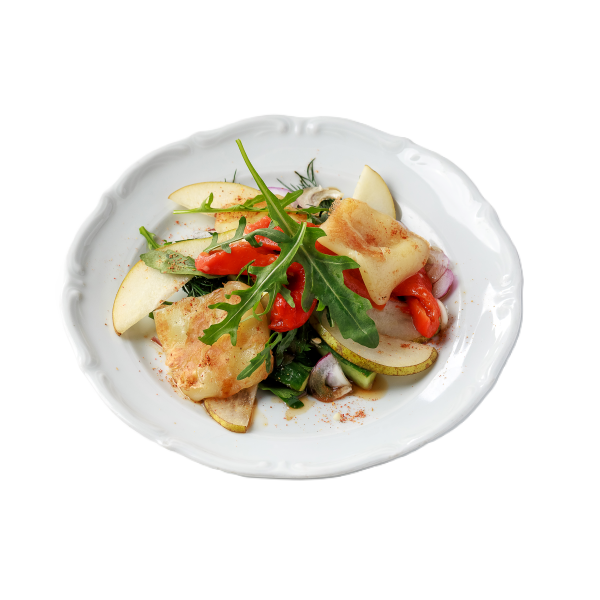 Салат с грушей и жареным сулугуни