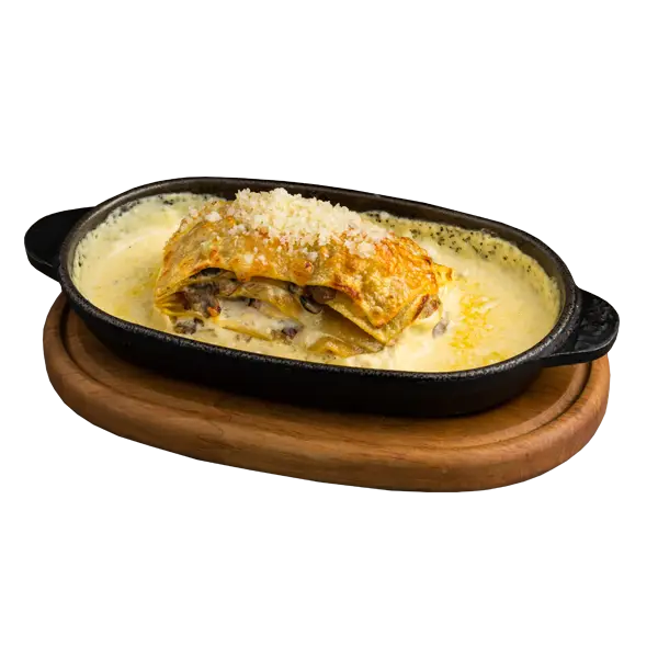 Изображение Лазанья с копченым цыпленком и сырным соусом