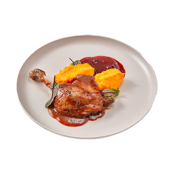 Томленая утиная ножка конфи с тыквенным пюре