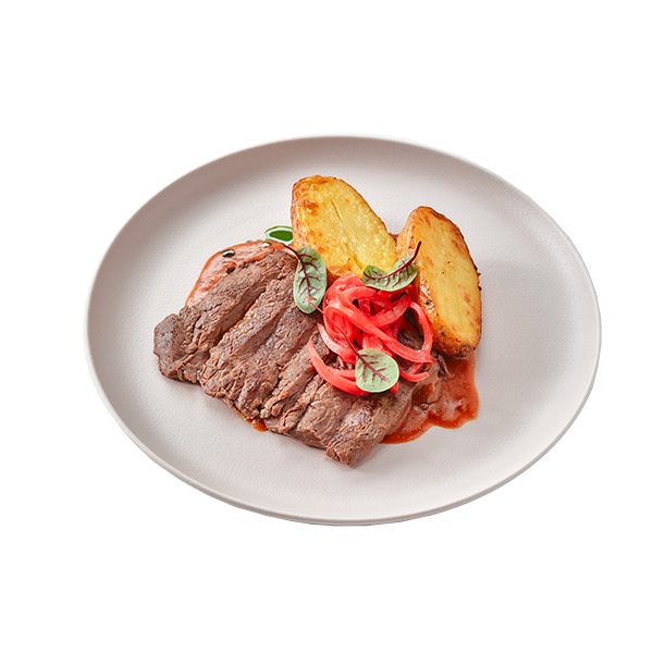 Стейк из фермерской телятины с картофелем из печи